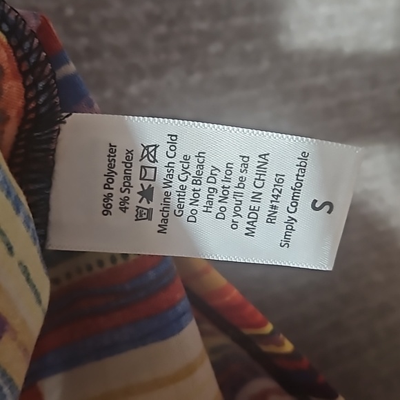 Lularoe Gigi small - Picture 3 of 4